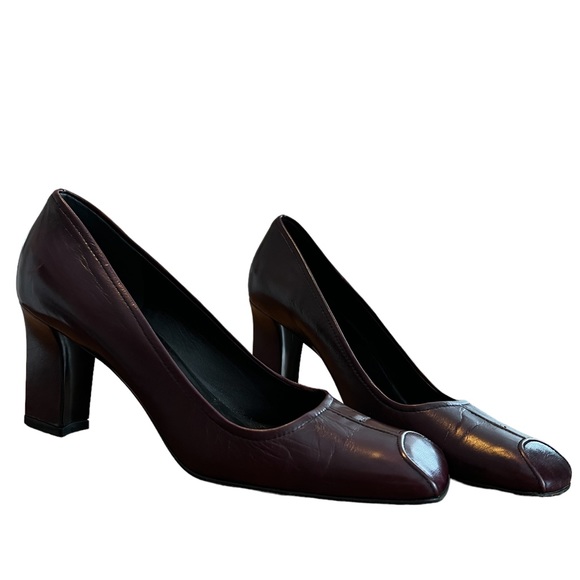 Prada Pumps in Beautiful  burgundy!! Amazing! - Picture 5 of 7